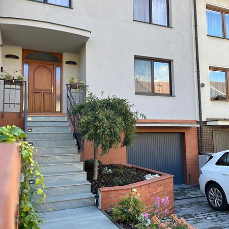 אולומוץ Sunny Apartment מראה חיצוני תמונה